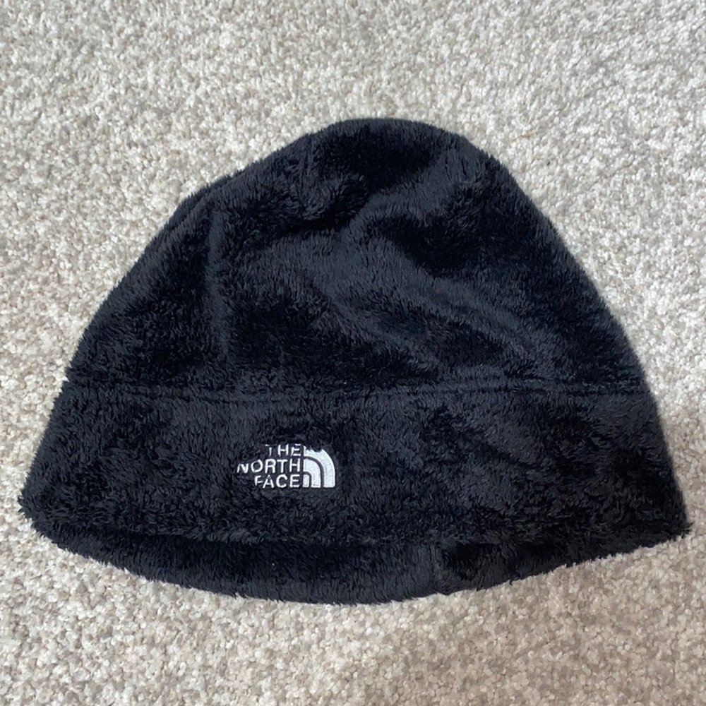 Black North Face fuzzy winter hat